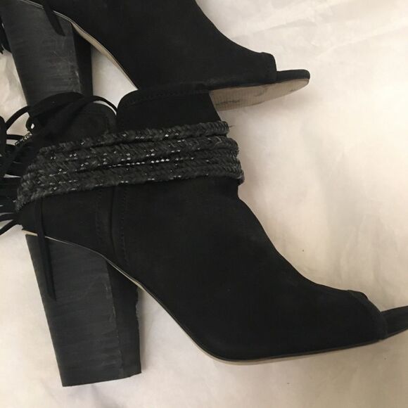 BCBG generation ankle boots open toe fringe back zip braided accents 8M - Picture 7 of 10